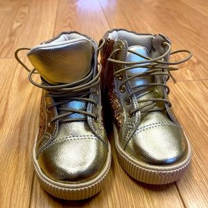 Pampili Gold Sneakers